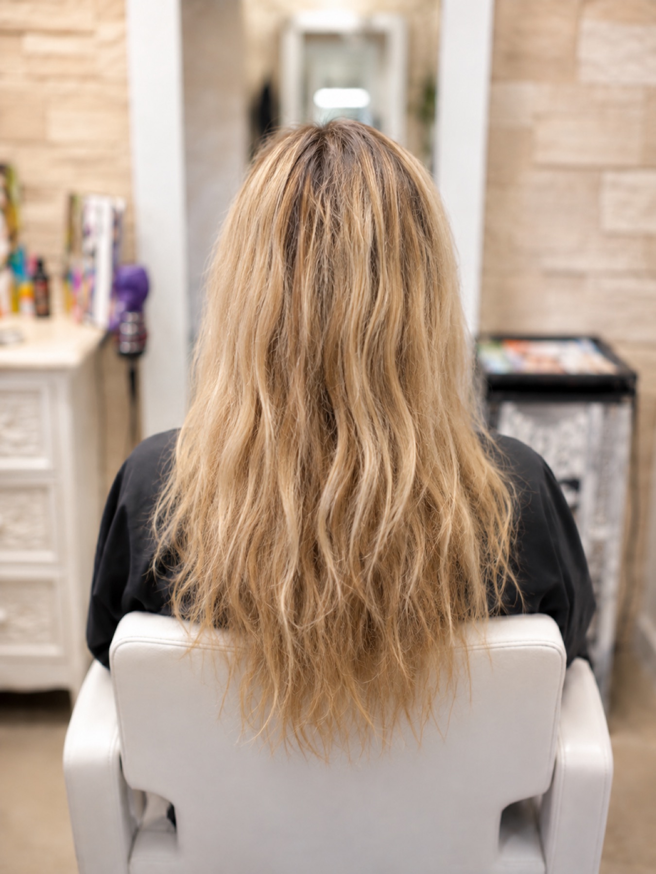 Avant la prestation mariage : cheveux longs très abîmés et frisottés